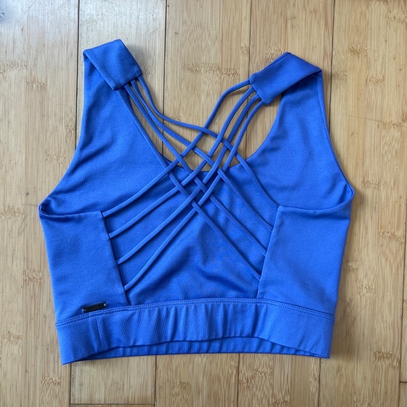 Mika strappy Yoga bra top - Picture 2 of 3